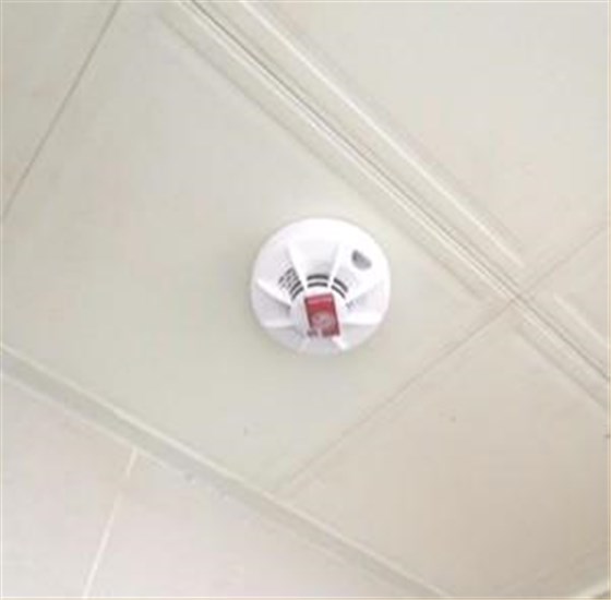 烟雾报警器