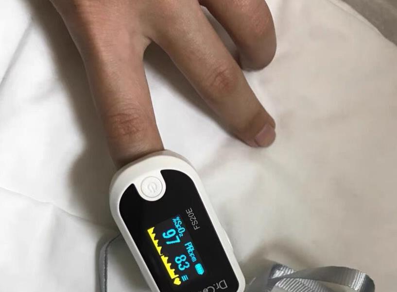 指夹式健康检查仪